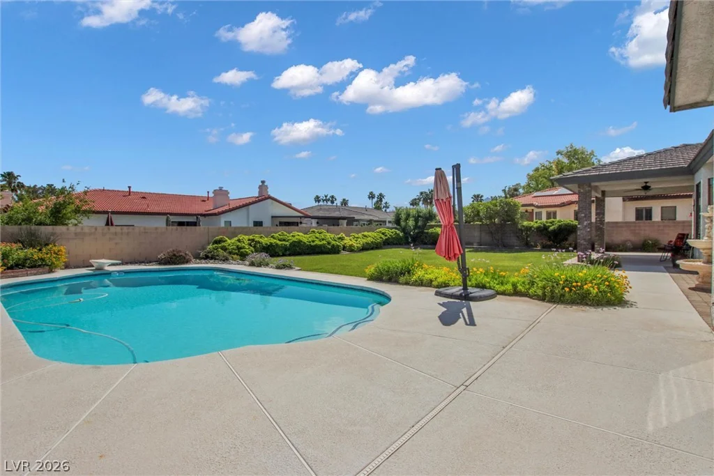 7443 Alice Springs, Las Vegas, NV 89129