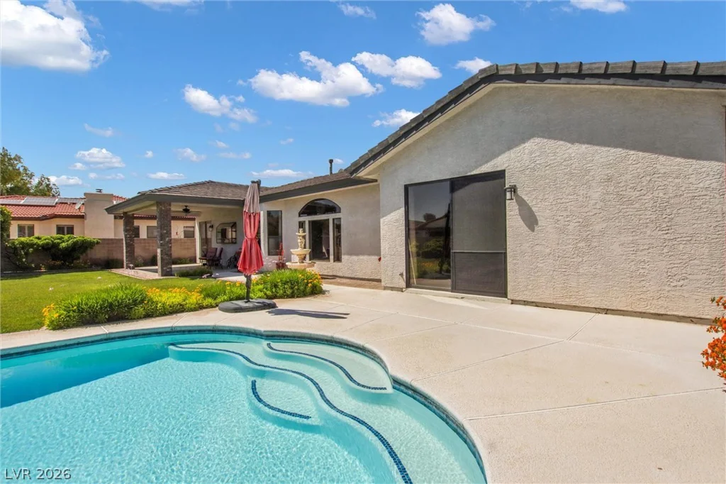 7443 Alice Springs, Las Vegas, NV 89129
