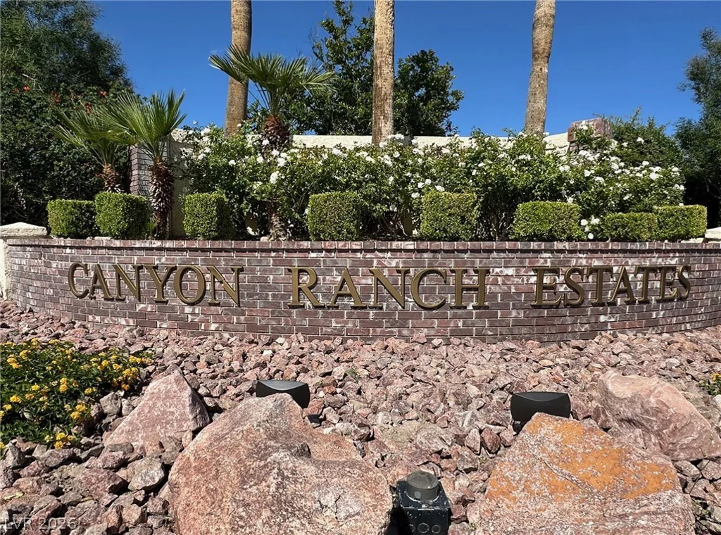 7443 Alice Springs, Las Vegas, NV 89129