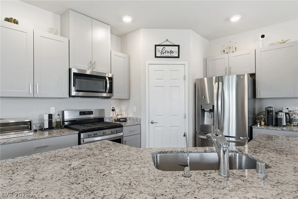7550 Pink Moon, North Las Vegas, NV 89084
