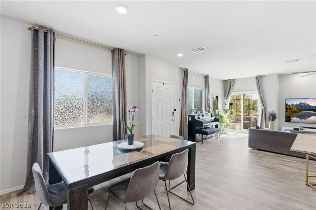 7550 Pink Moon, North Las Vegas, NV 89084