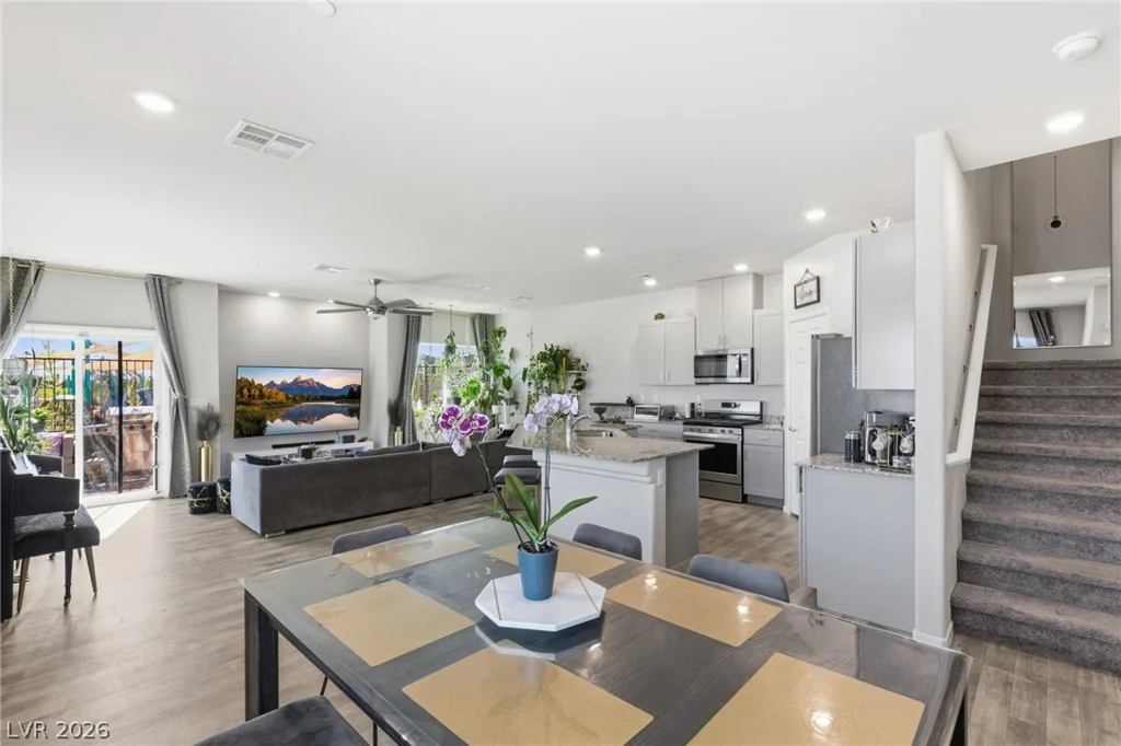 7550 Pink Moon, North Las Vegas, NV 89084