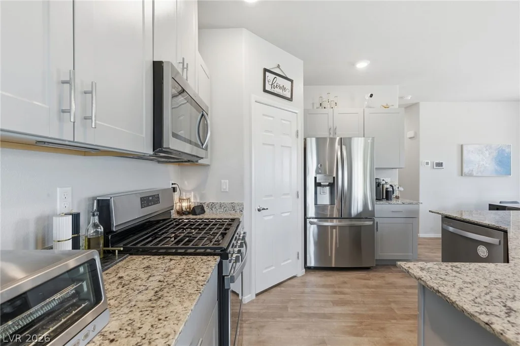 7550 Pink Moon, North Las Vegas, NV 89084