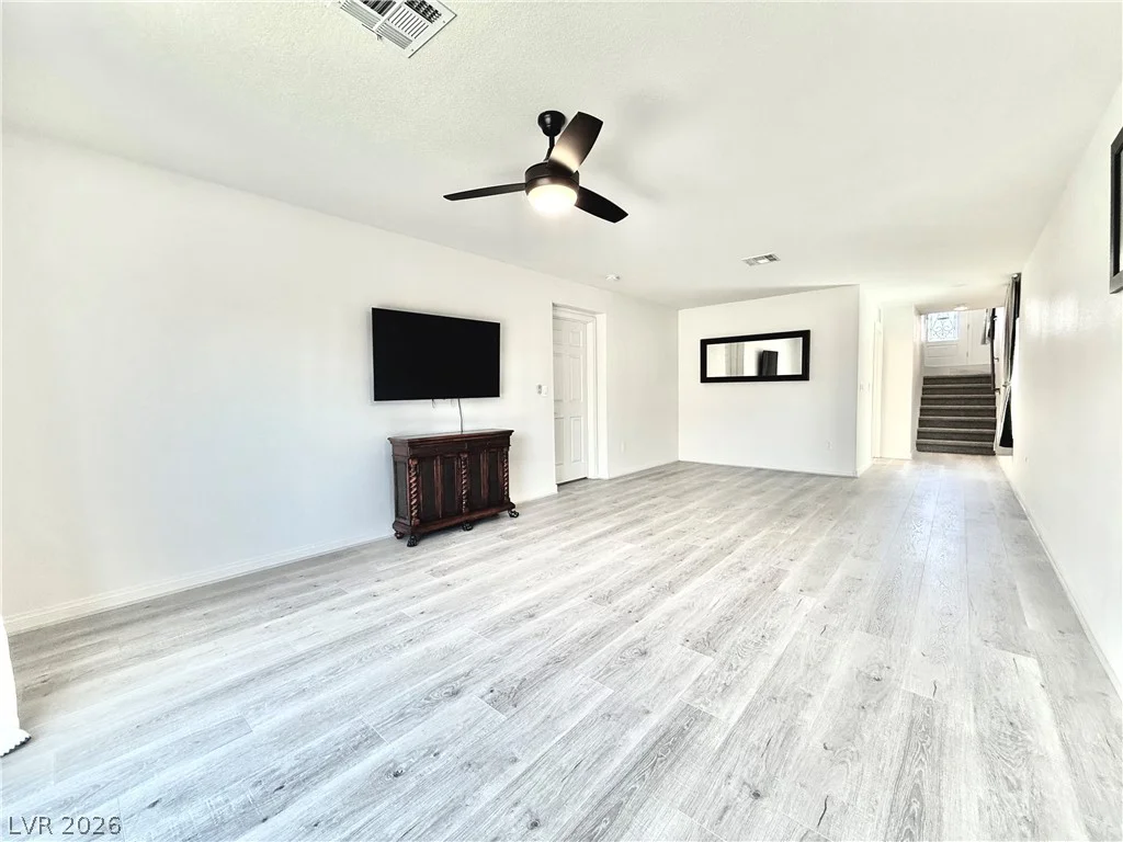 9831 Panther Hollow, Las Vegas, NV 89141