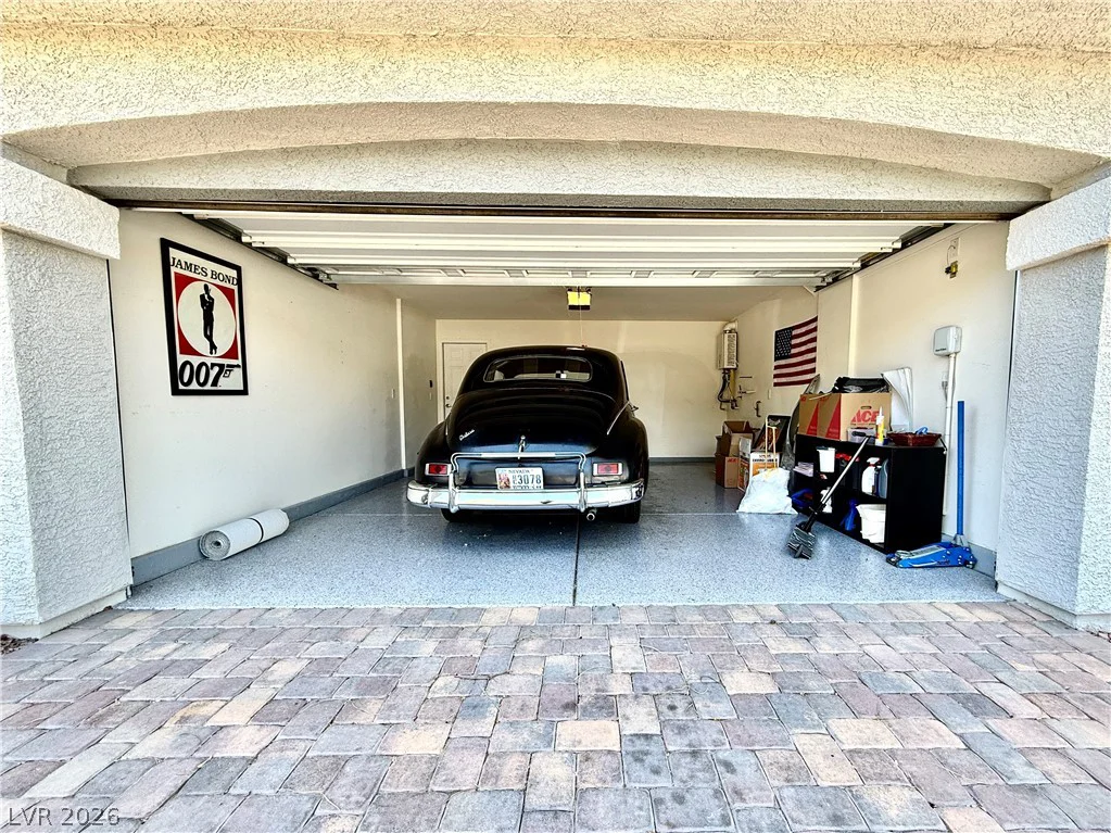9831 Panther Hollow, Las Vegas, NV 89141