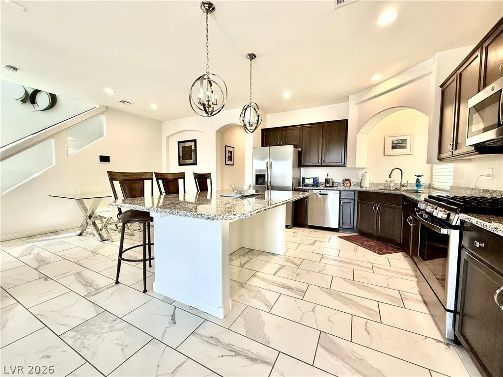 9831 Panther Hollow, Las Vegas, NV 89141