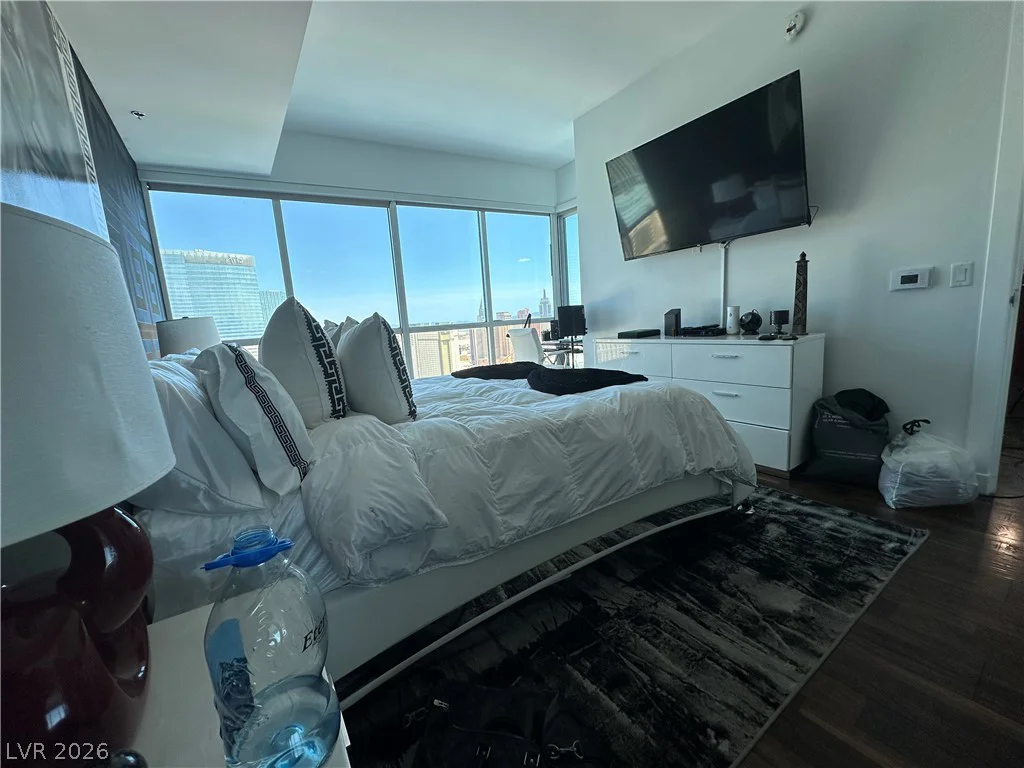 4575 Dean Martin, Las Vegas, NV 89103