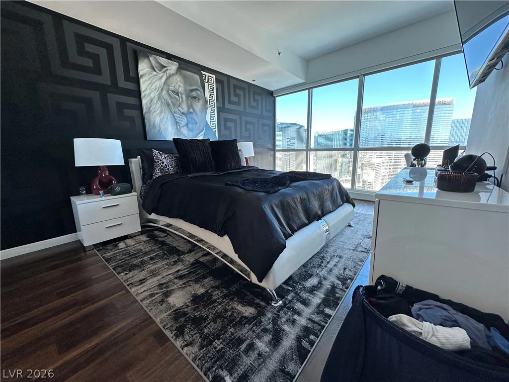 4575 Dean Martin, Las Vegas, NV 89103