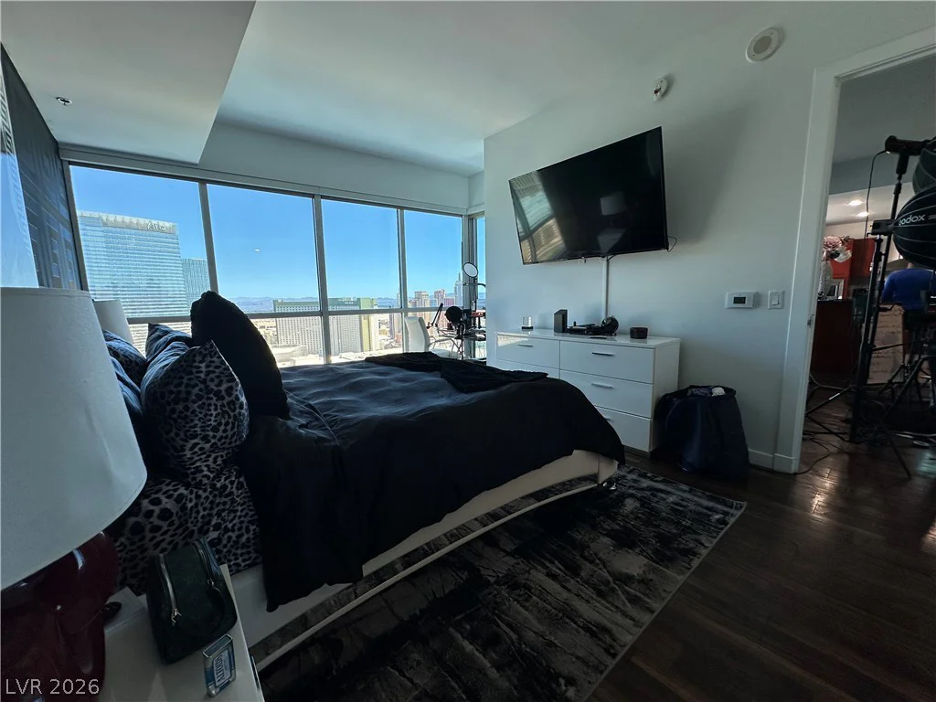 4575 Dean Martin, Las Vegas, NV 89103