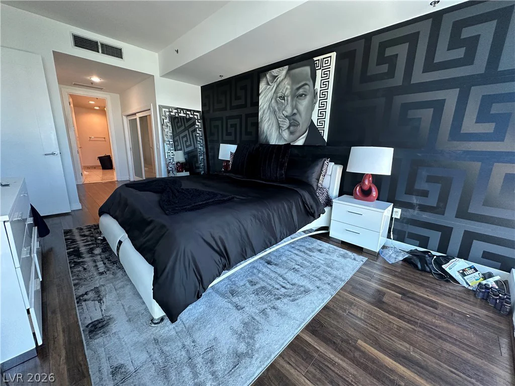 4575 Dean Martin, Las Vegas, NV 89103