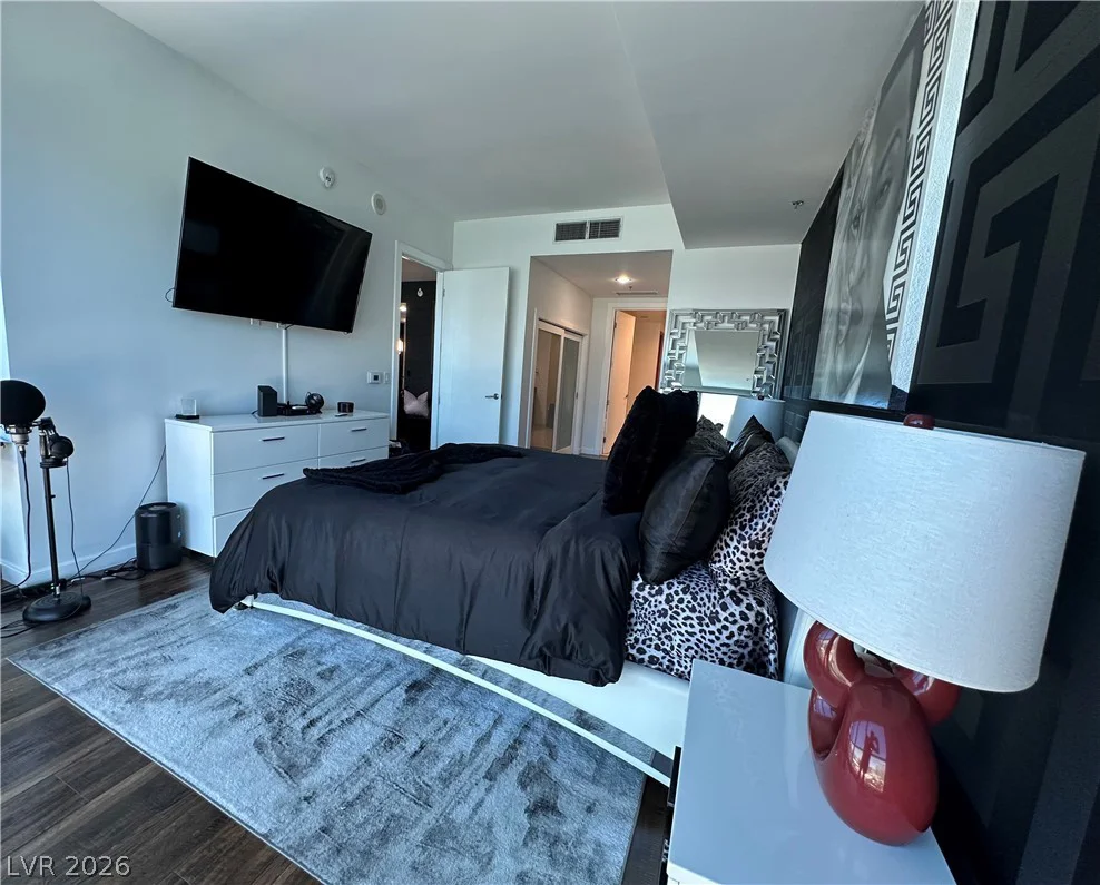 4575 Dean Martin, Las Vegas, NV 89103