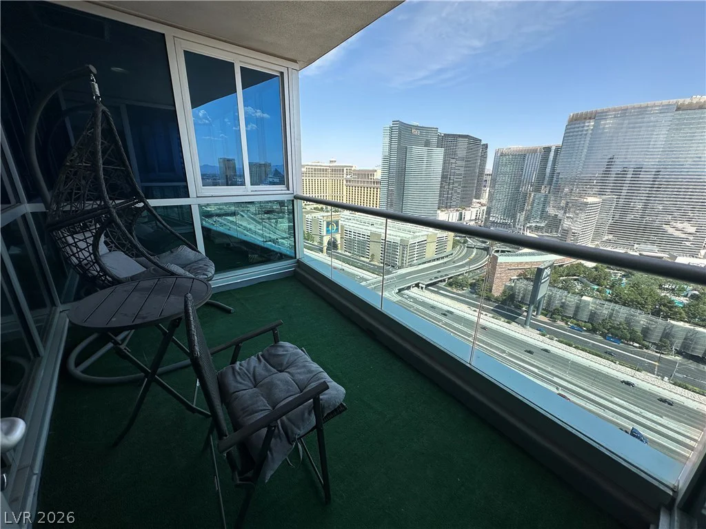 4575 Dean Martin, Las Vegas, NV 89103
