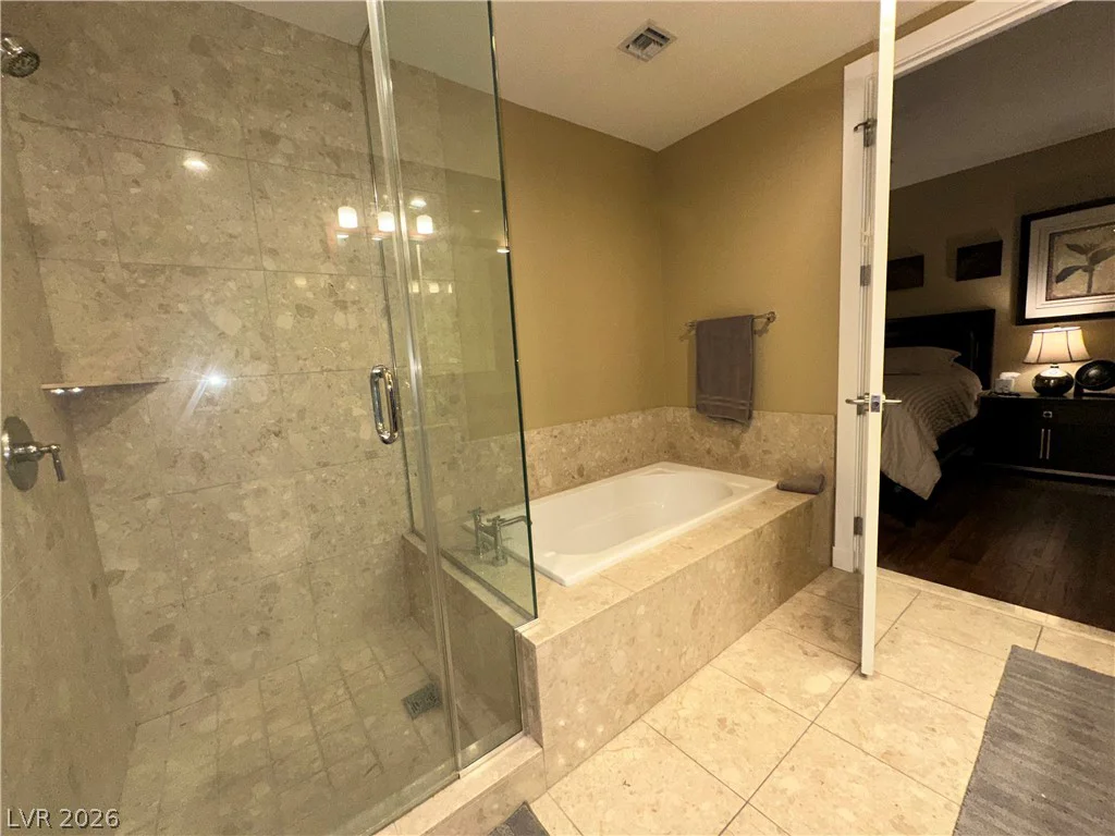 4575 Dean Martin, Las Vegas, NV 89103