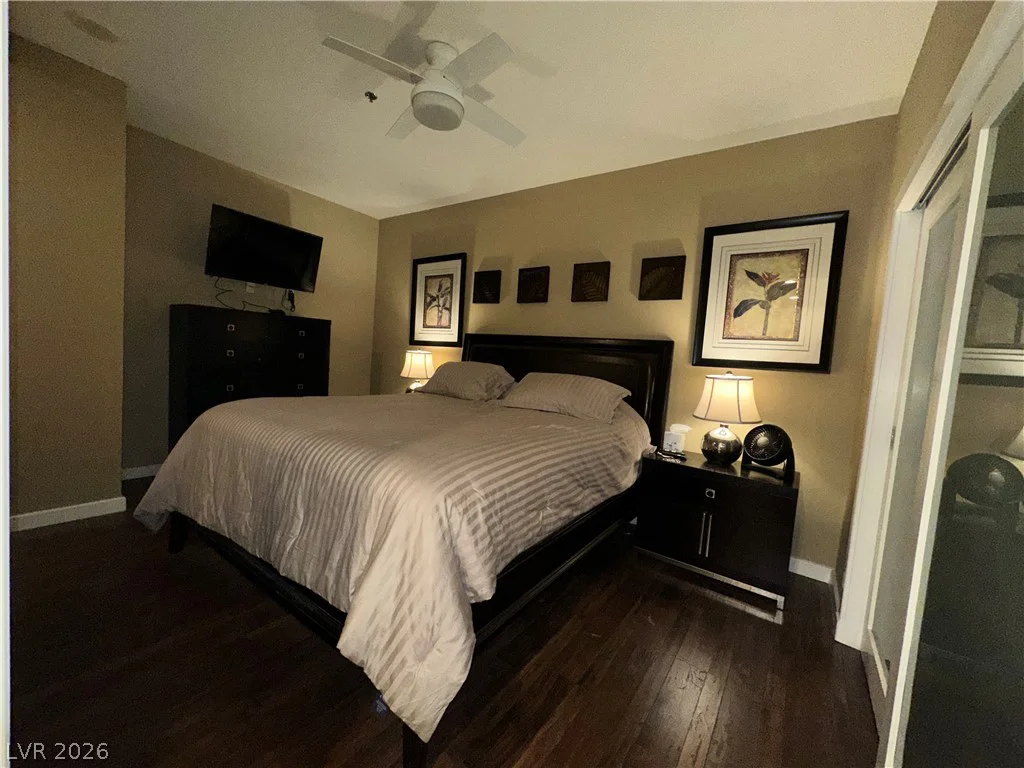 4575 Dean Martin, Las Vegas, NV 89103
