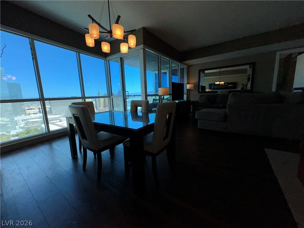 4575 Dean Martin, Las Vegas, NV 89103