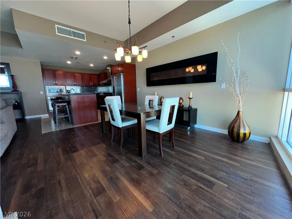 4575 Dean Martin, Las Vegas, NV 89103