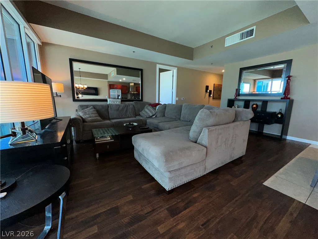 4575 Dean Martin, Las Vegas, NV 89103