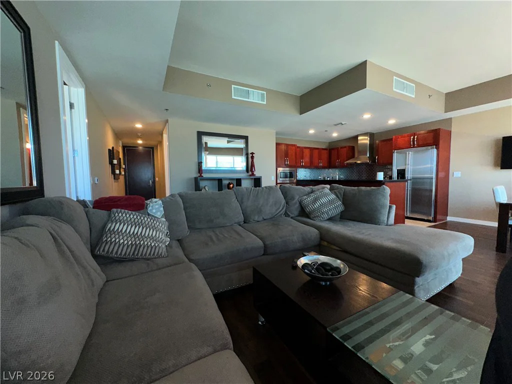 4575 Dean Martin, Las Vegas, NV 89103