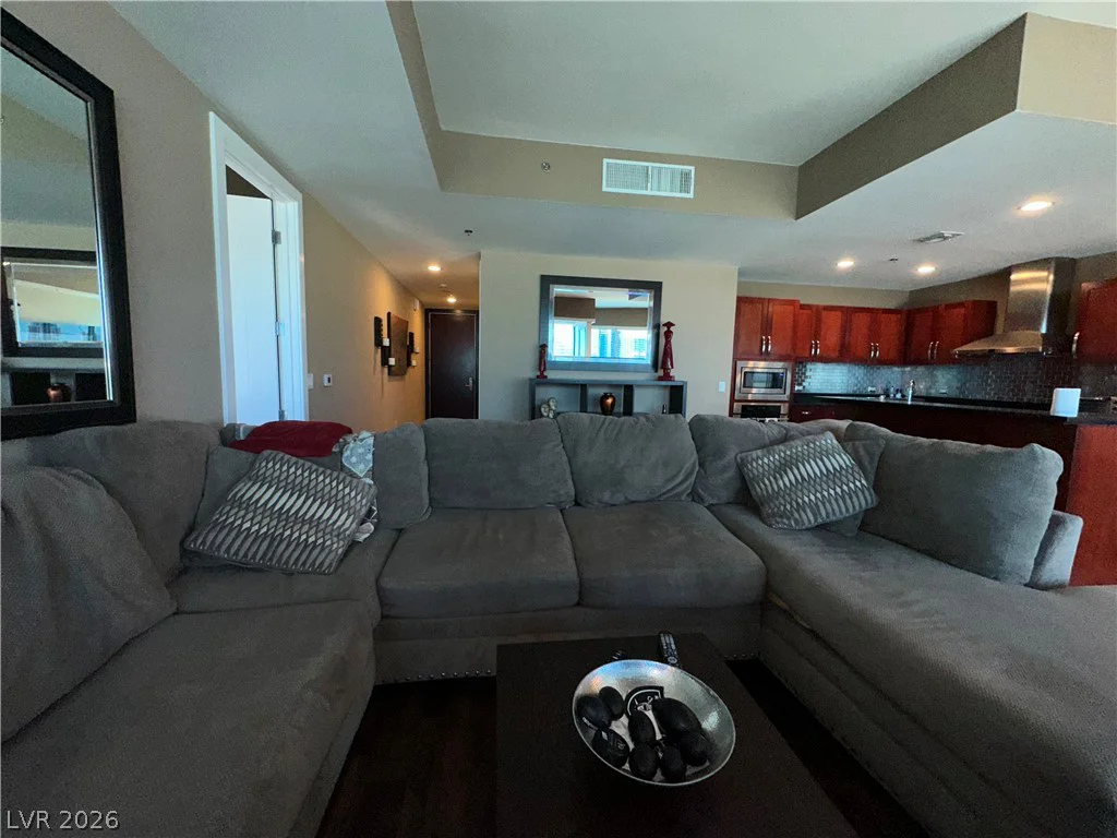 4575 Dean Martin, Las Vegas, NV 89103