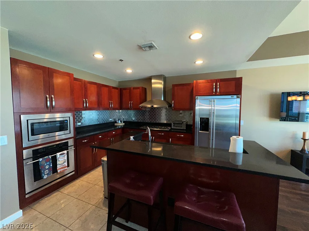4575 Dean Martin, Las Vegas, NV 89103