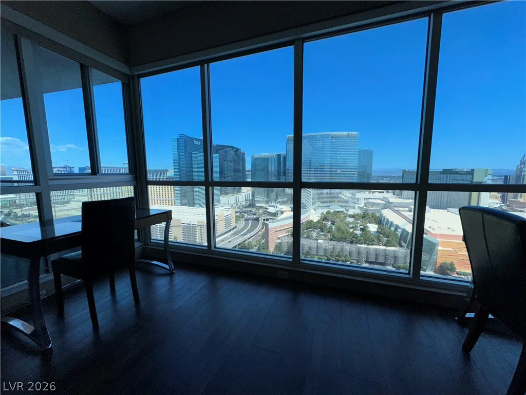 4575 Dean Martin, Las Vegas, NV 89103