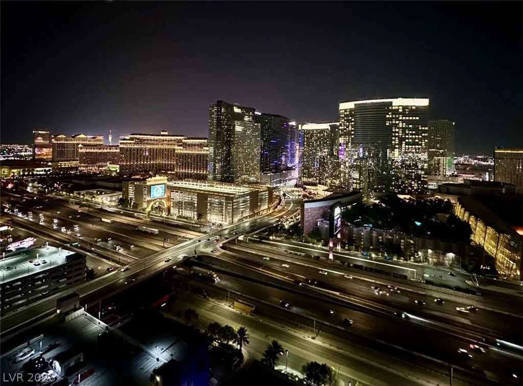 4575 Dean Martin, Las Vegas, NV 89103
