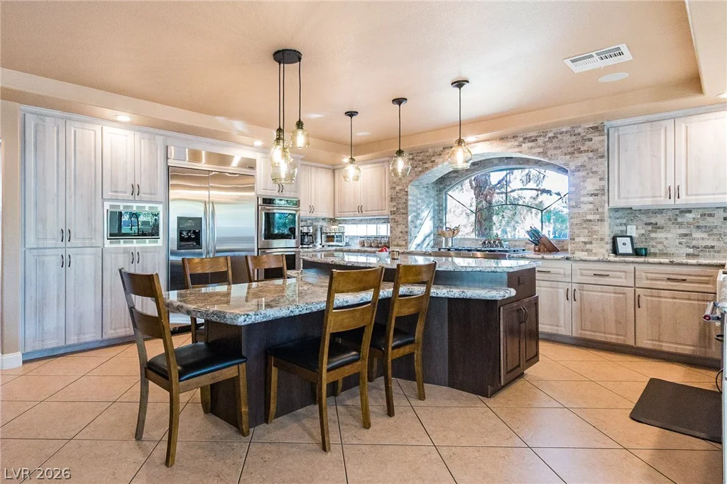 4001 Abernethy Forest, Las Vegas, NV 89141