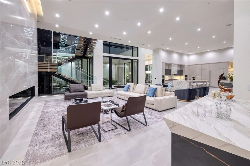 19 Boulderback, Henderson, NV 89012