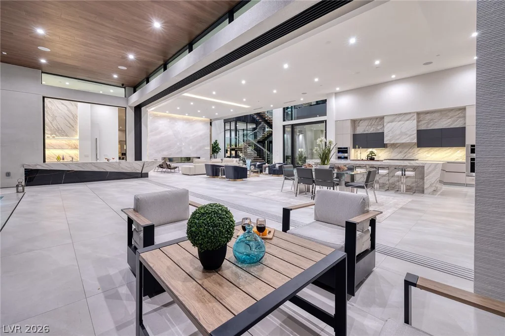 19 Boulderback, Henderson, NV 89012