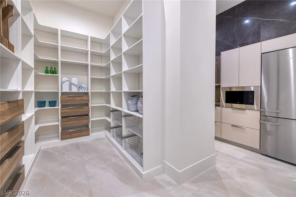 19 Boulderback, Henderson, NV 89012