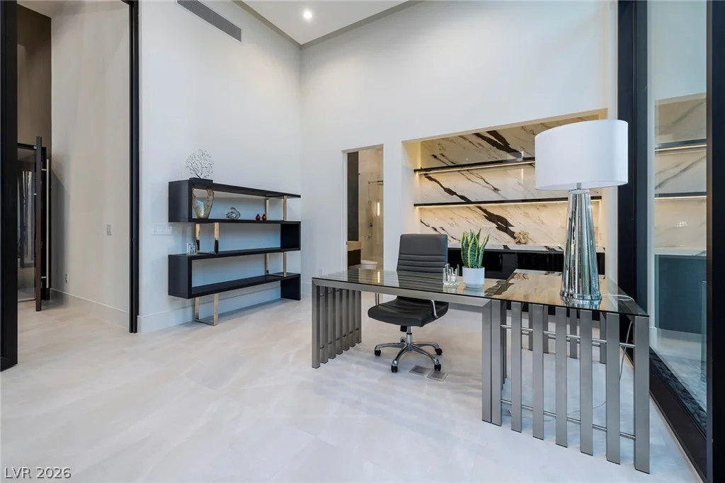 19 Boulderback, Henderson, NV 89012