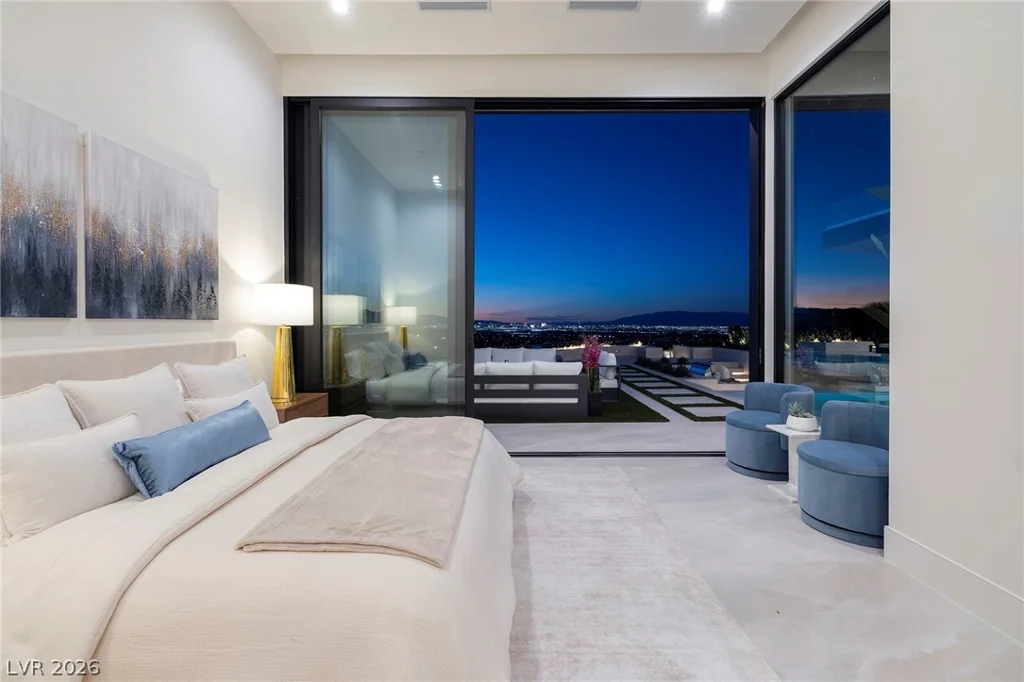 19 Boulderback, Henderson, NV 89012