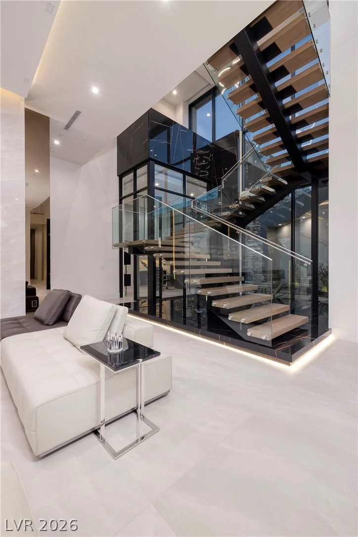 19 Boulderback, Henderson, NV 89012