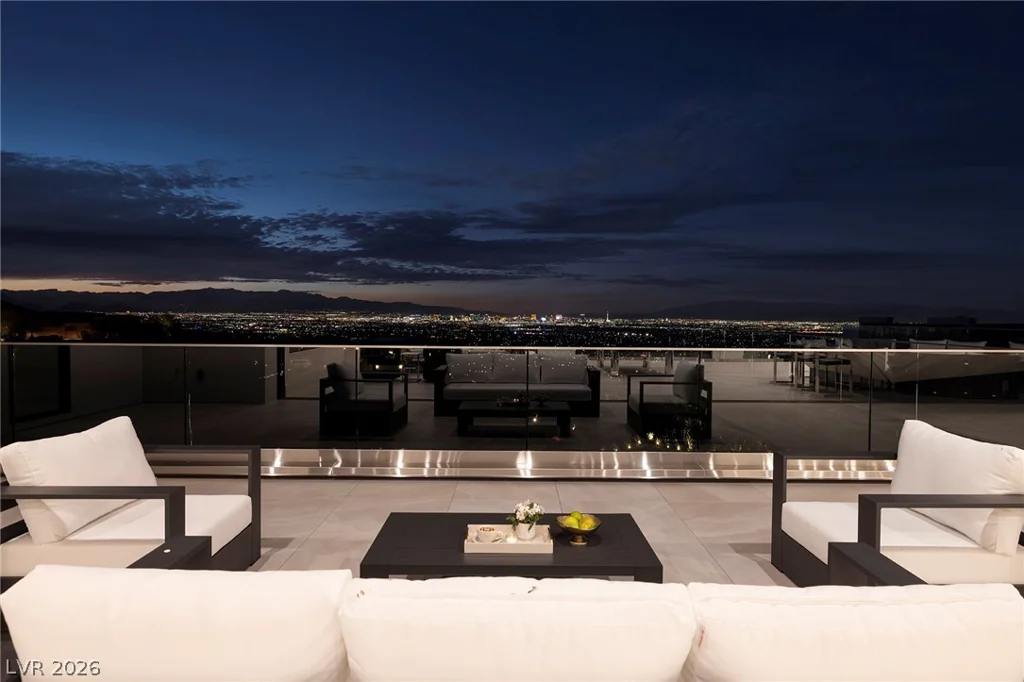 19 Boulderback, Henderson, NV 89012