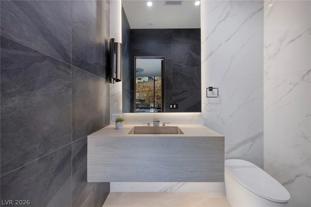 19 Boulderback, Henderson, NV 89012