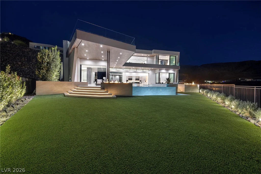 19 Boulderback, Henderson, NV 89012