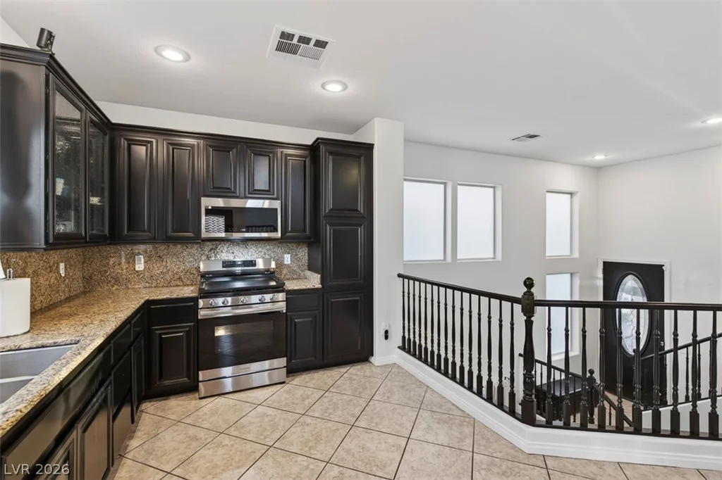 9504 Log Jam, Las Vegas, NV 89178