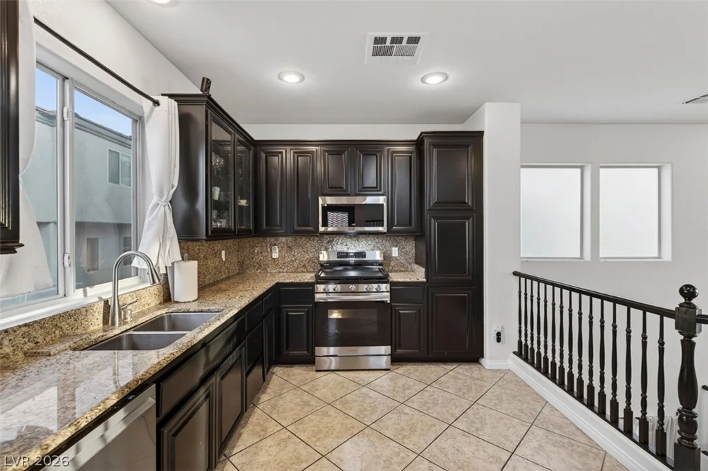 9504 Log Jam, Las Vegas, NV 89178