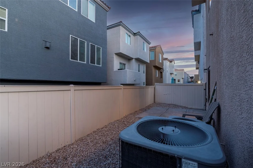 9504 Log Jam, Las Vegas, NV 89178