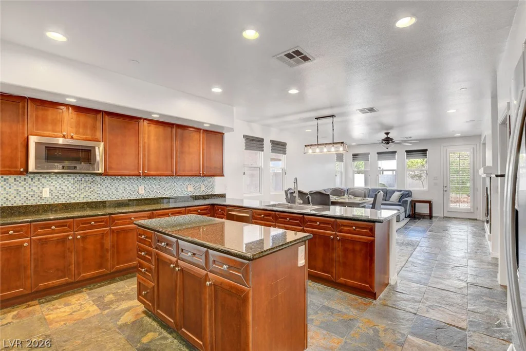4125 Erinbird, North Las Vegas, NV 89084