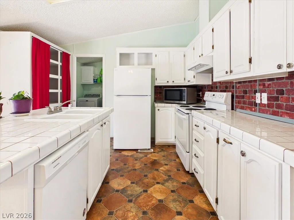 1991 Meier, Pahrump, NV 89048