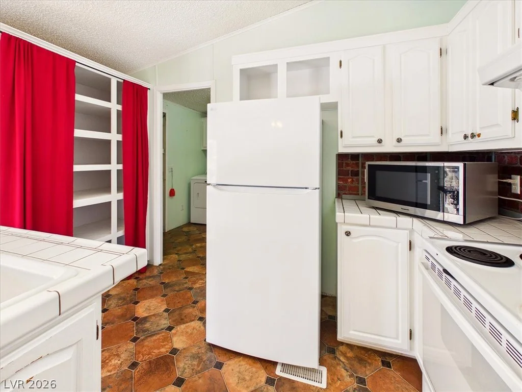 1991 Meier, Pahrump, NV 89048