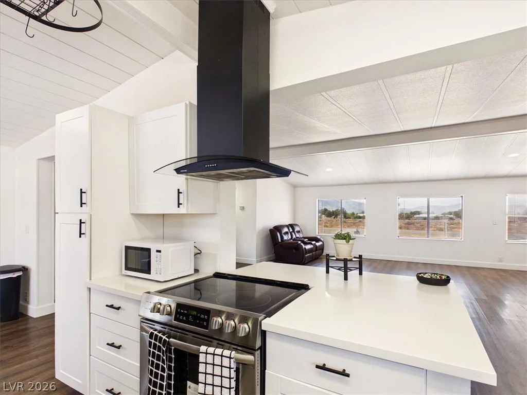 5271 Bonnie, Pahrump, NV 89048