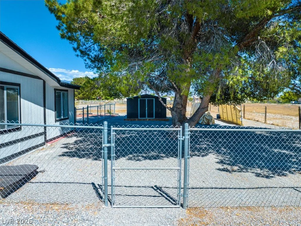 5271 Bonnie, Pahrump, NV 89048