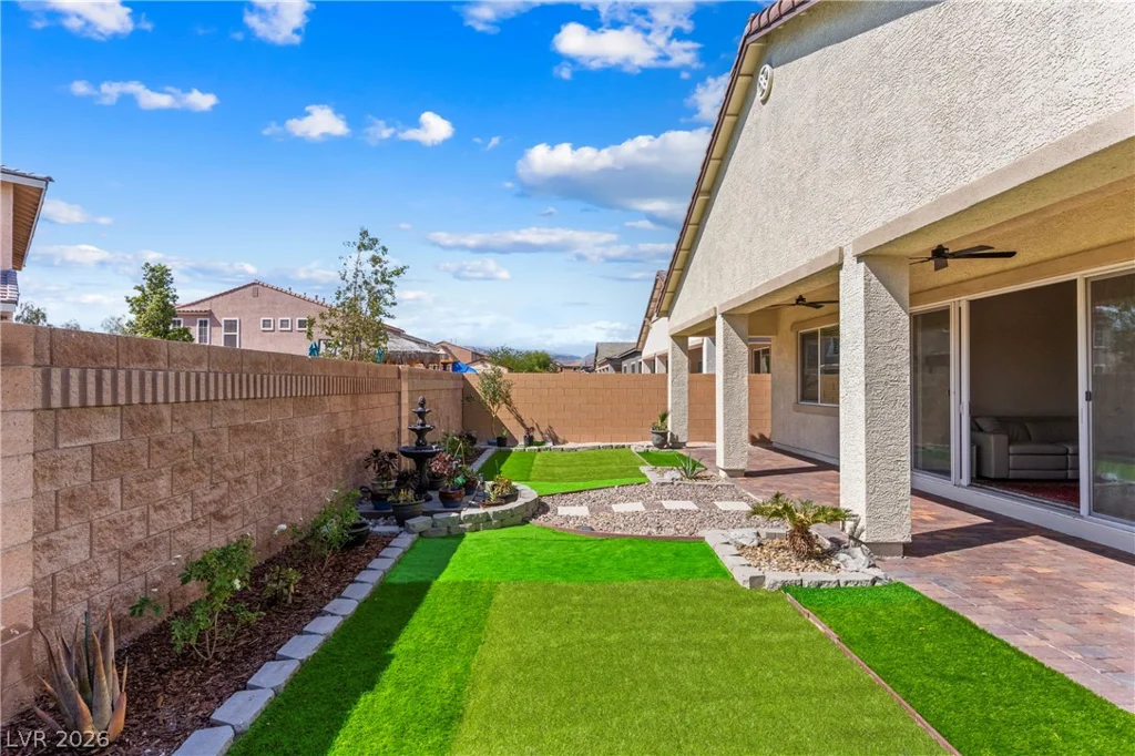 6009 La Coste, North Las Vegas, NV 89081