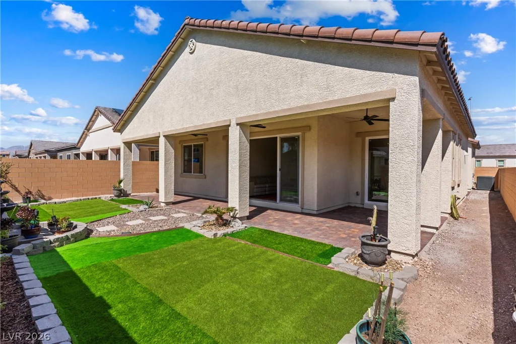 6009 La Coste, North Las Vegas, NV 89081