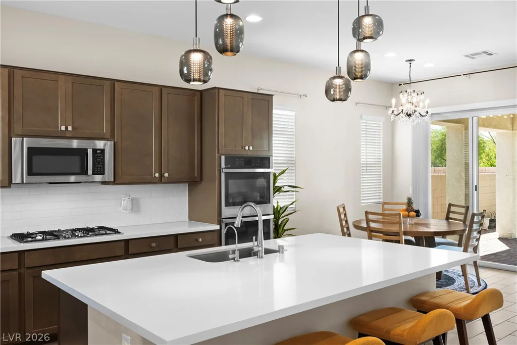 6009 La Coste, North Las Vegas, NV 89081