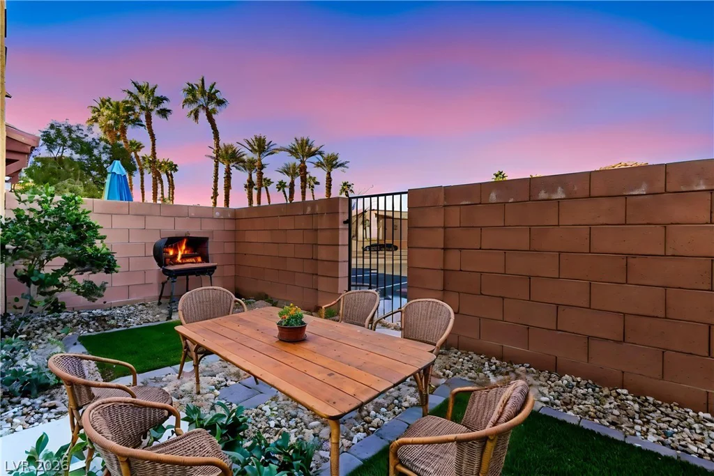 1525 Spiced Wine, Henderson, NV 89074