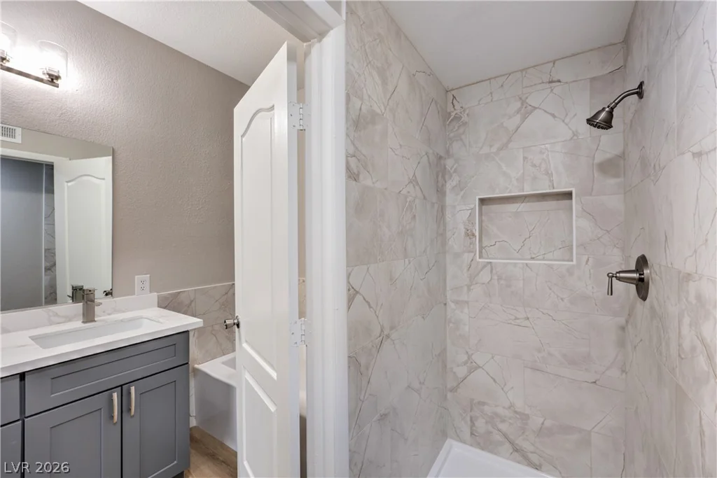 1509 Blackcombe, Las Vegas, NV 89128