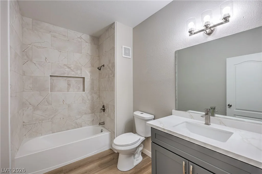 1509 Blackcombe, Las Vegas, NV 89128